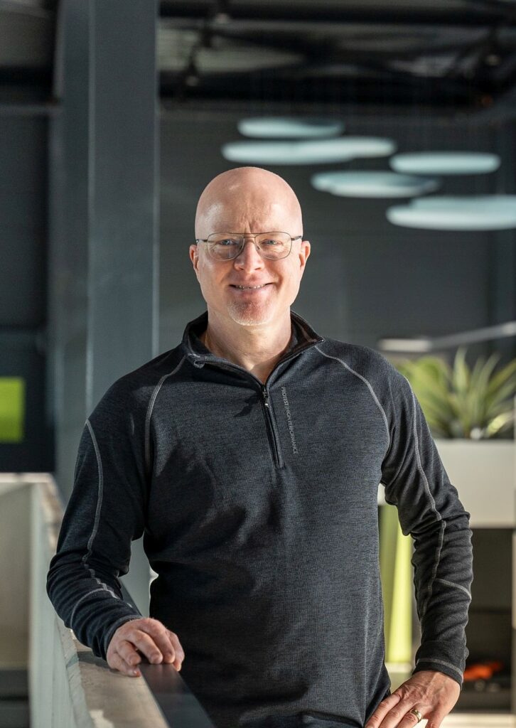 Mehr über den Artikel erfahren Gründungsstammtisch mit Bernd Klingelhöfer im LAB-3