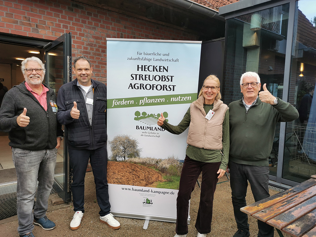 Mehr über den Artikel erfahren GießenerLand auf dem Heckenkongress in Hamburg